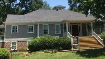 Old Mulberry Inn & Cottages