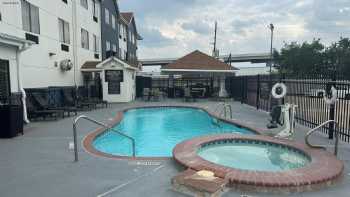 Candlewood Suites Houston NE - Stafford, an IHG Hotel