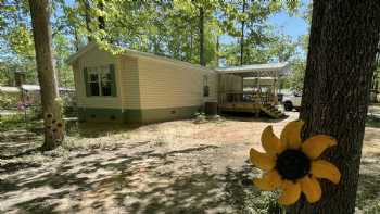 Sunflower Hideaway BnB