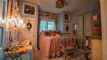 High Cotton Cottage Bed and Breakfast