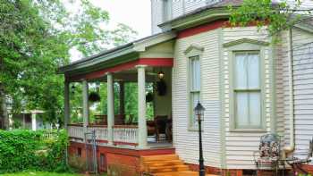 Hardeman House Bed & Breakfast