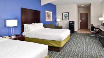 Holiday Inn Express & Suites San Antonio South, an IHG Hotel