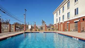 Holiday Inn Express & Suites Ozona, an IHG Hotel