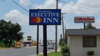 Pearsall Executive Inn