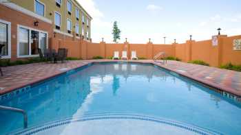 Holiday Inn Express & Suites Jourdanton-Pleasanton, an IHG Hotel