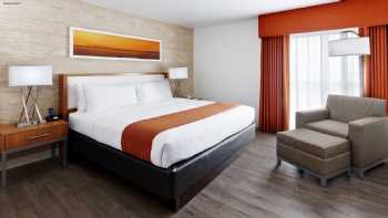 Holiday Inn San Antonio-Riverwalk, an IHG Hotel