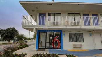 Motel 6 San Marcos, TX