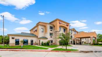 Best Western Plus Burleson Inn & Suites