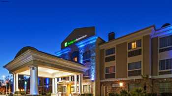 Holiday Inn Express & Suites Henderson-Traffic Star, an IHG Hotel