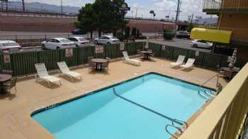 Days Inn by Wyndham El Paso Airport East