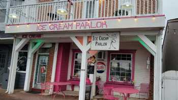 Ice Cream Parlor