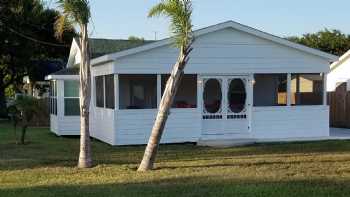 Seadrift Pelican House, LLC. - Vacation Rental Home