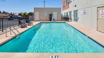 Holiday Inn Express & Suites El Paso East-Loop 375, an IHG Hotel