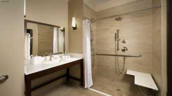 Holiday Inn Express & Suites Waco South, an IHG Hotel