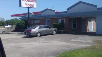 Riceland's Motel