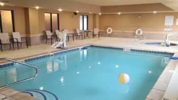 Holiday Inn Express & Suites Texarkana East, an IHG Hotel