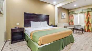 Americas Best Value Inn & Suites Tomball