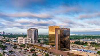 DoubleTree by Hilton Hotel Dallas - Campbell Centre