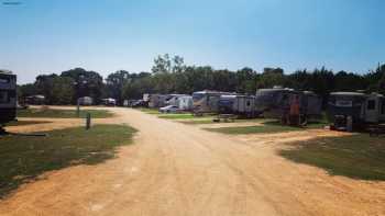 Schulenburg 3 Oaks RV Resort