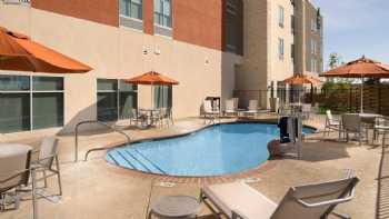 Holiday Inn Express & Suites San Antonio North - Windcrest, an IHG Hotel