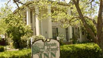 Pecan Street Inn