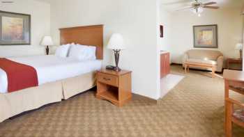 Holiday Inn Express & Suites Zapata, an IHG Hotel