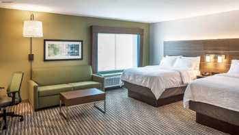 Holiday Inn Express & Suites West Omaha - Elkhorn, an IHG Hotel