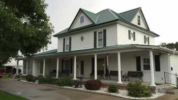 Heritage House Bed & Breakfast