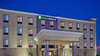 Holiday Inn Express & Suites Lincoln Airport, an IHG Hotel