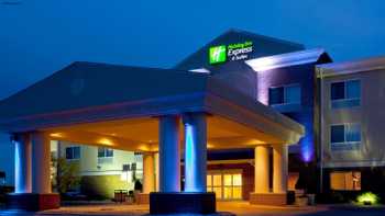 Holiday Inn Express & Suites Yankton, an IHG Hotel