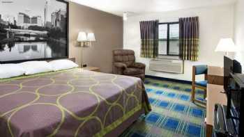 Super 8 by Wyndham Columbus