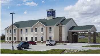 Cobblestone Inn & Suites - Cambridge