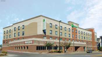 Holiday Inn Omaha Downtown - Waterpark, an IHG Hotel