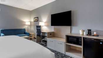 Comfort Inn Hyannis - Cape Cod