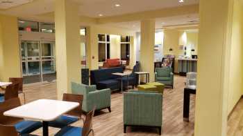 Days Inn & Suites by Wyndham Kearney