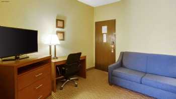 Comfort Inn & Suites Bellevue - Omaha Offutt AFB