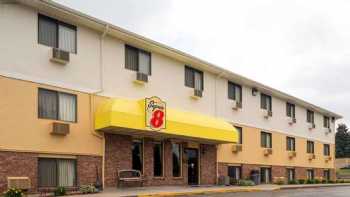 Super 8 by Wyndham Omaha NE