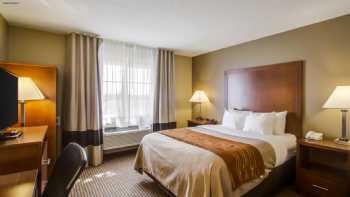 Comfort Inn & Suites Bellevue - Omaha Offutt AFB