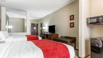 Comfort Suites West Omaha