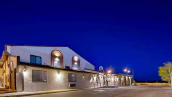 Best Western West Hills Inn