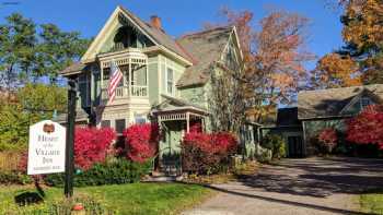 Heart of the Village Inn, Modern Vermont Bed & Breakfast