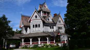 Grey Gables Mansion Bed & Breakfast