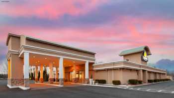 Days Inn by Wyndham Plattsburgh