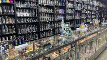 Marleys Smoke Shop