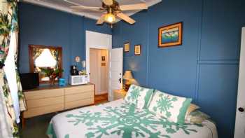 Wailuku Guesthouse