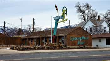 Spinning Wheel Motel