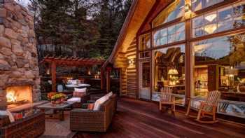 Stewart Mountain Lodging