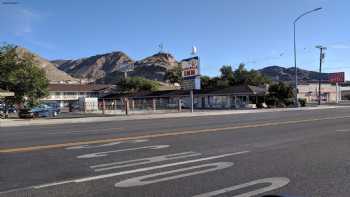 Bonneville Motel