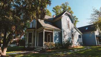 Swank House-The Matriarch Heritage House + Suites