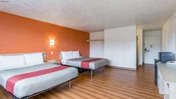 Motel 6 Beaverton, OR